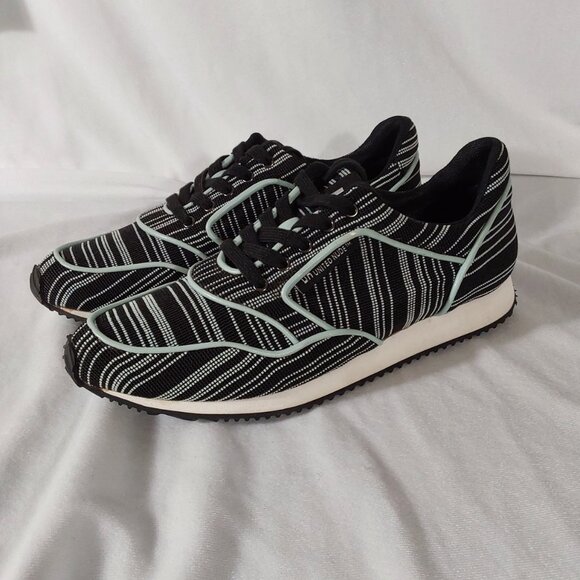 NWOT! United Nude "Runner" Tie Sneakers Black w Green Stripes - 39 (8) - Picture 2 of 9